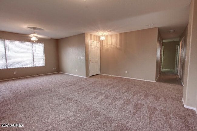 Building Photo - 16112 N 138th Dr