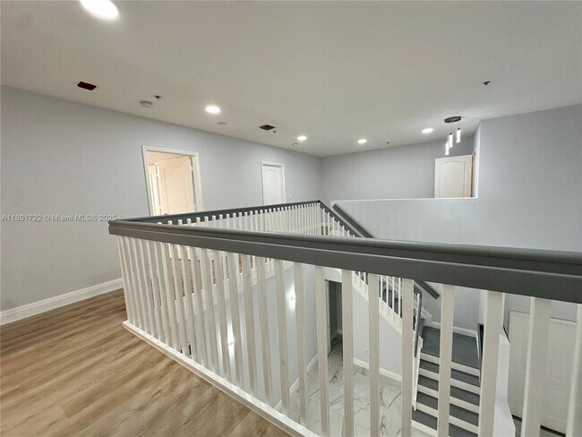 Building Photo - 17425 NW 75th Pl