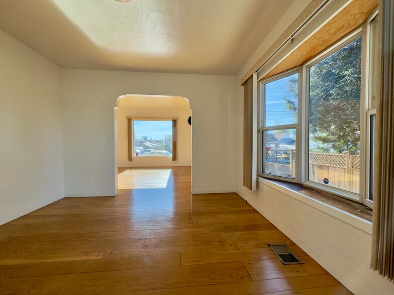 Building Photo - 2307 107th Ave