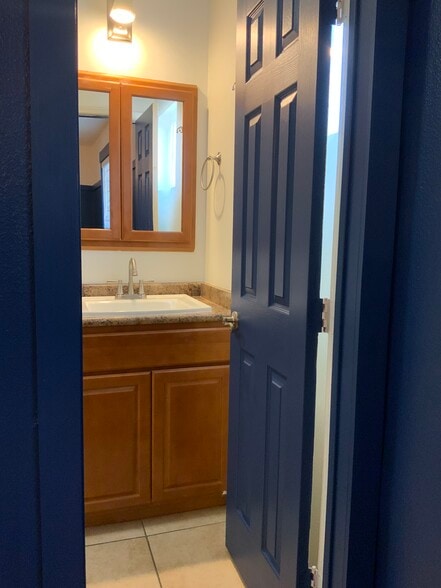 Master Bath - 6116 Cloudcroft Rd NW