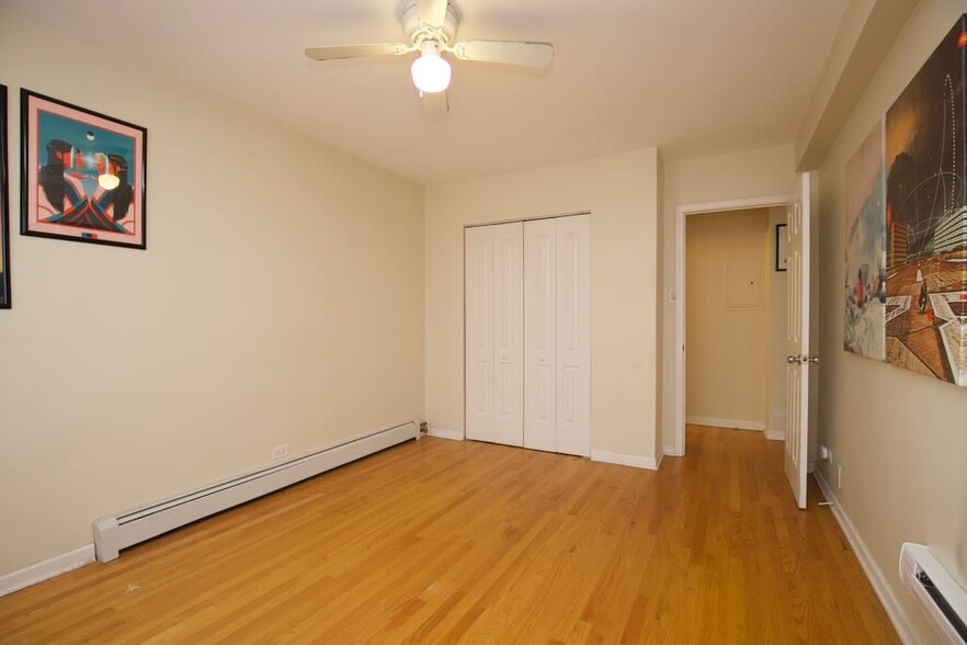 Building Photo - 4180 N Marine Dr