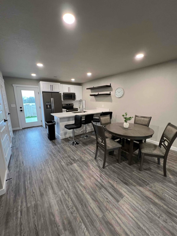 Building Photo - 2502 Castle Pines Dr