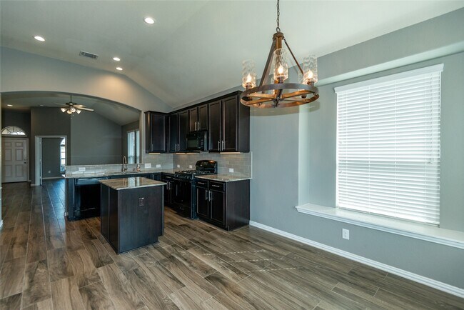 Building Photo - 5306 Windy Plantation Dr