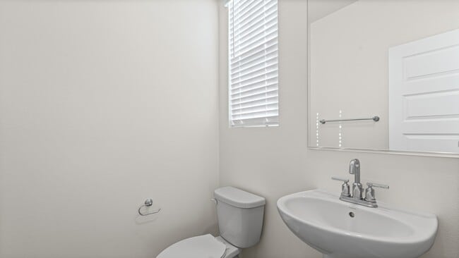 Building Photo - 40509 Melrose Dr