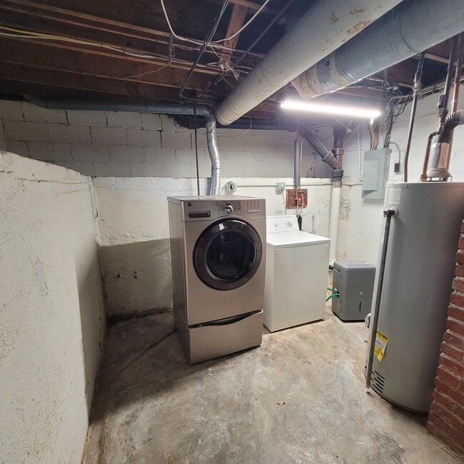 Building Photo - 3437 Edgemont St
