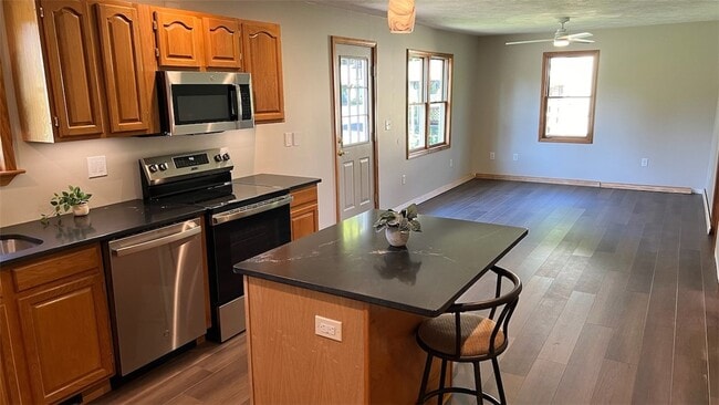 Building Photo - 438 Ritchey Blvd