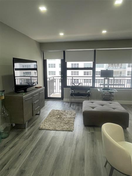 Building Photo - 3800 Galt Ocean Dr