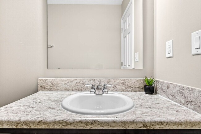 Building Photo - 2024 Shadow Creek Blvd