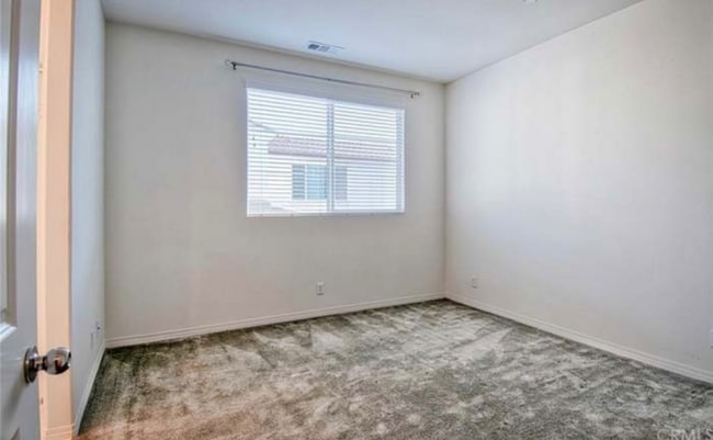 Building Photo - 928 E Twill Ct