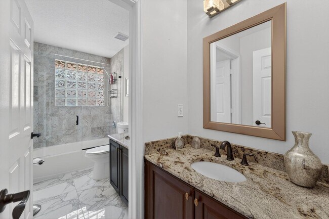 Building Photo - 3370 Turtle Cove