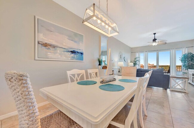 Building Photo - 530 S Gulfview Blvd