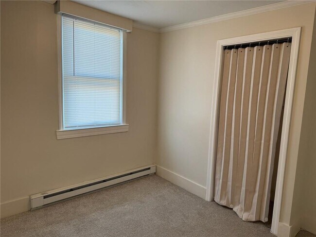 Building Photo - 33 St Elizabeth St