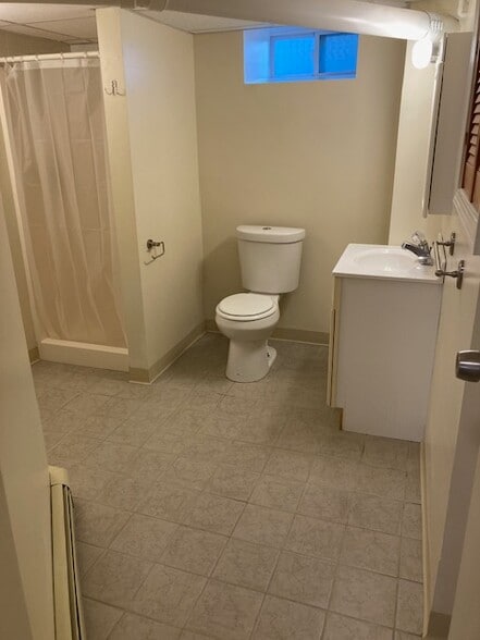 Building Photo - 220 Albion St