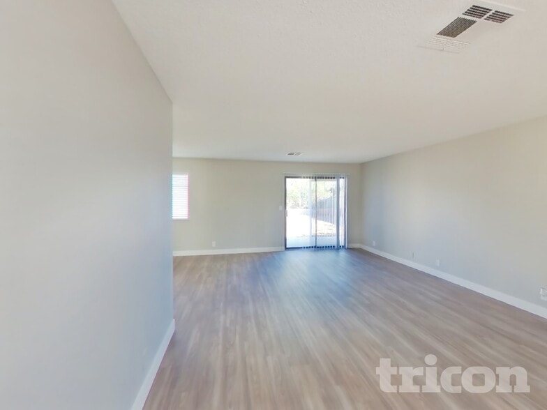 Building Photo - 2234 Heavenly View Dr