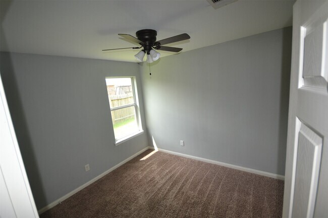 Building Photo - 6958 Chessgate Falls Ln