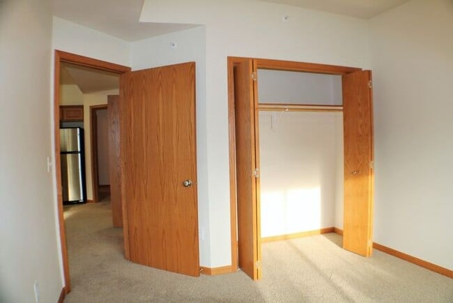Building Photo - $1,225 | 1 Bedroom +Bonus Room, 1 Bathroom Condo | Pet Friendly* | Available for August 1st, 2026...