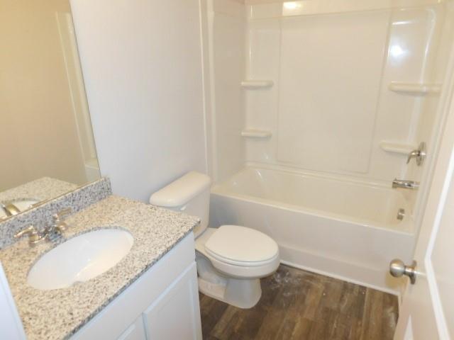 Building Photo - 522 Amelia Ct