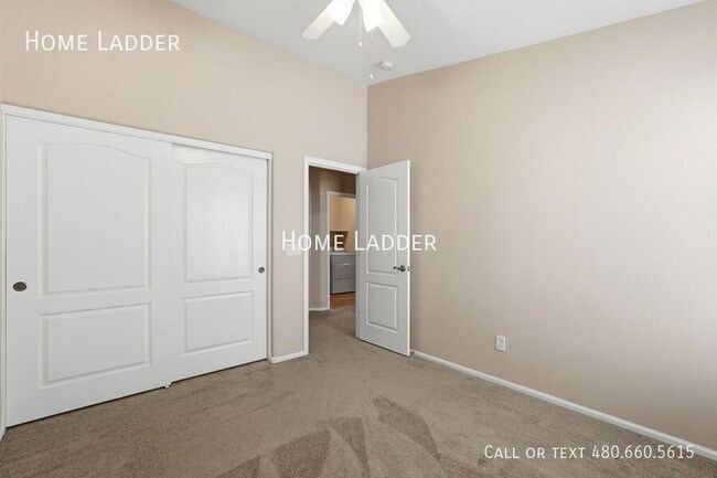 Building Photo - 4101 E Longhorn St