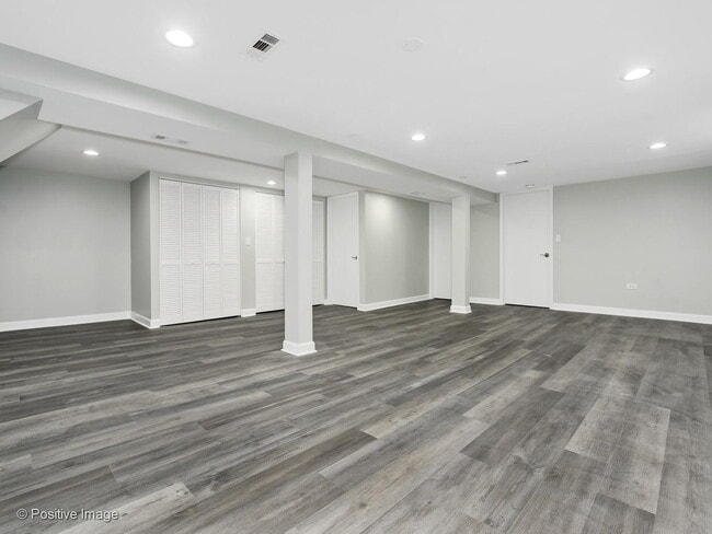 Building Photo - 14341 Dobson Ave
