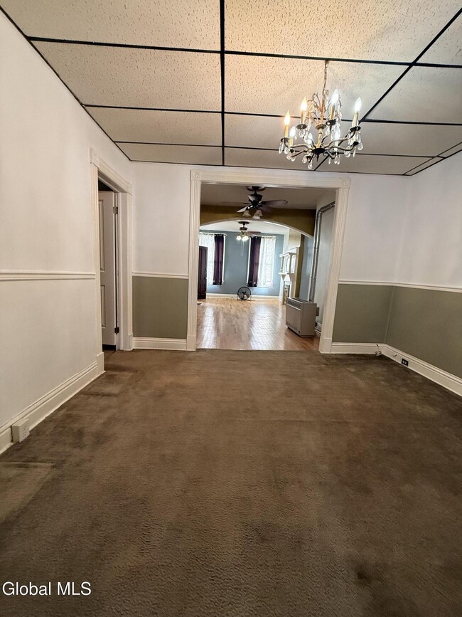 Building Photo - 412 2nd St