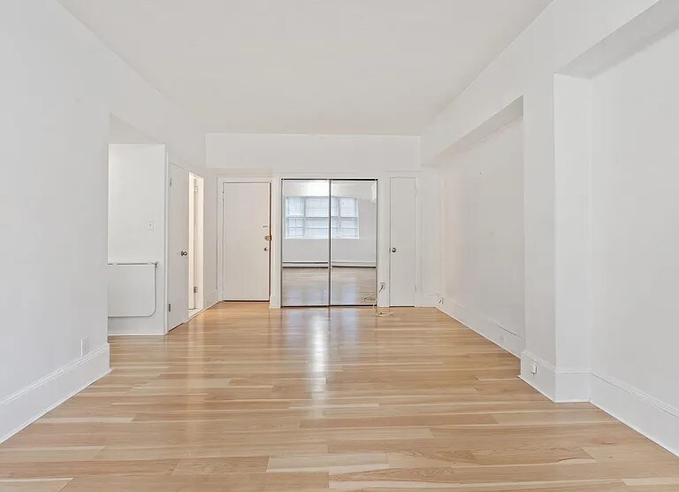 Building Photo - 50 Follen St
