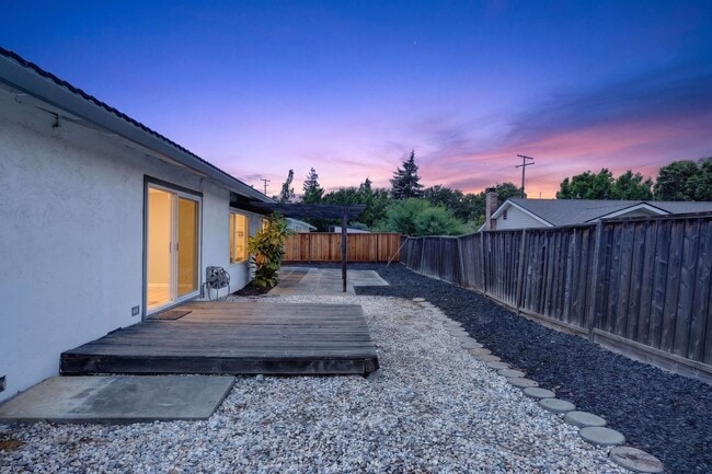 Building Photo - Beautifully Updated Single-Story 4BR Ranch with Designer Finishes & Spacious Fenced Yard!