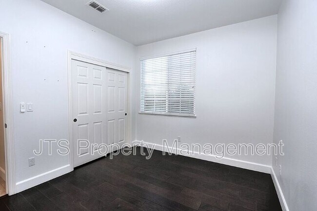 Building Photo - 5602 Jerry Litell Way