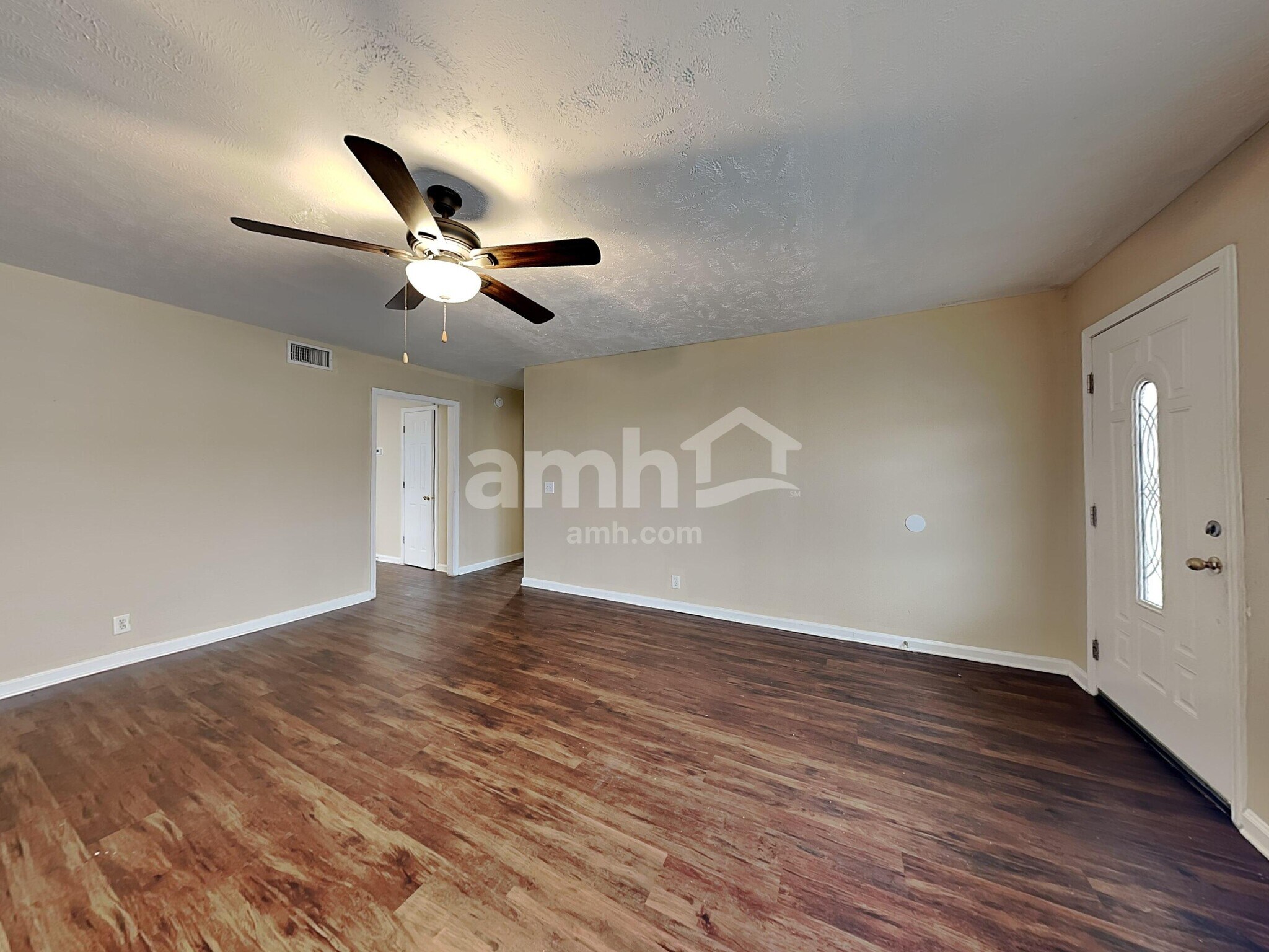 Building Photo - 913 Tom Hailey Blvd