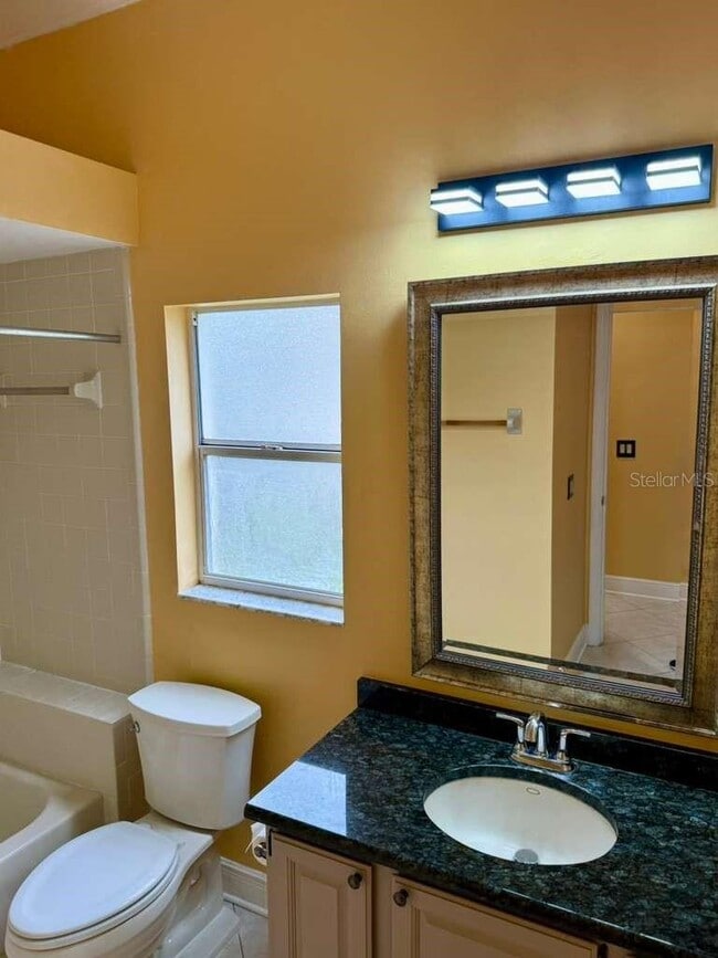 Building Photo - 3520 Ocita Dr