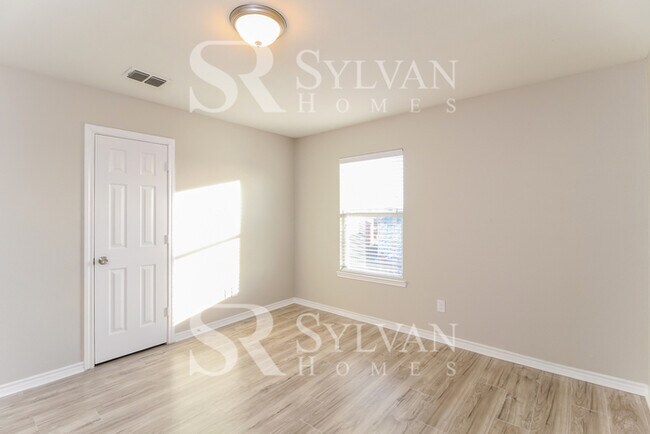 Building Photo - The Lifestyle You Deserve.