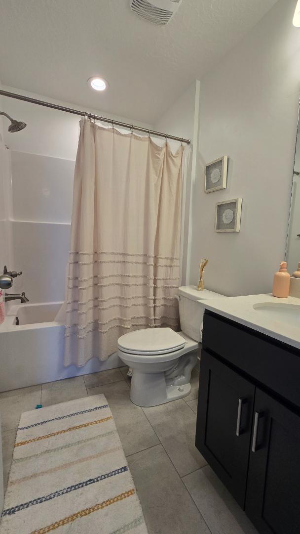 Building Photo - 7003 S Jordan Pkwy W