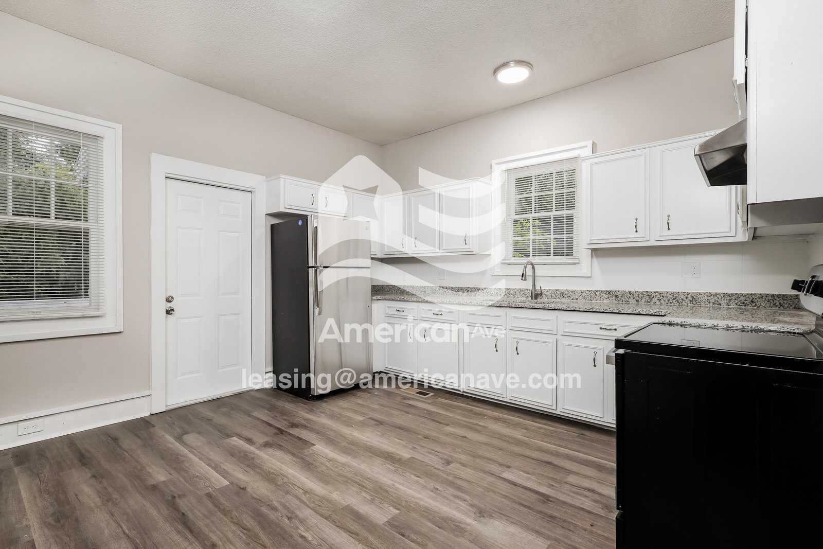 Building Photo - 2008 9th Ave