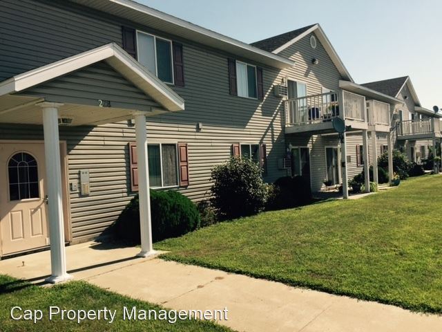 Primary Photo - 224-228 N Century Dr