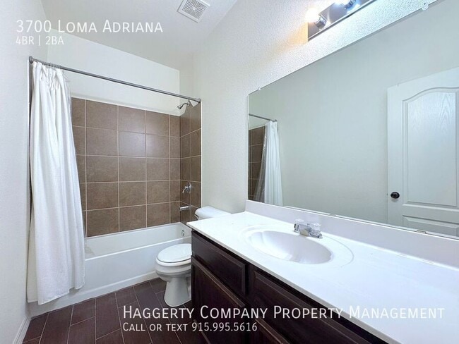 Building Photo - 3700 Loma Adriana