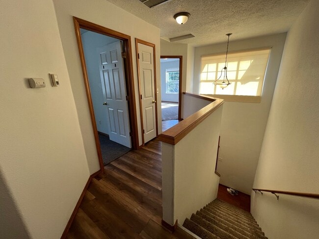 Building Photo - 3-Bedroom, 2-Bath, 1454sq ft Home!