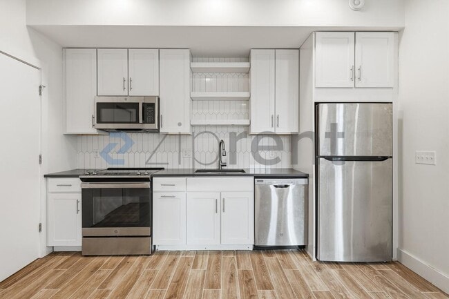 Building Photo - 245 Norwell St