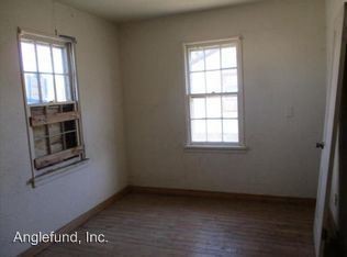 Building Photo - 2 br, 1 bath House - 908 W Summit St.
