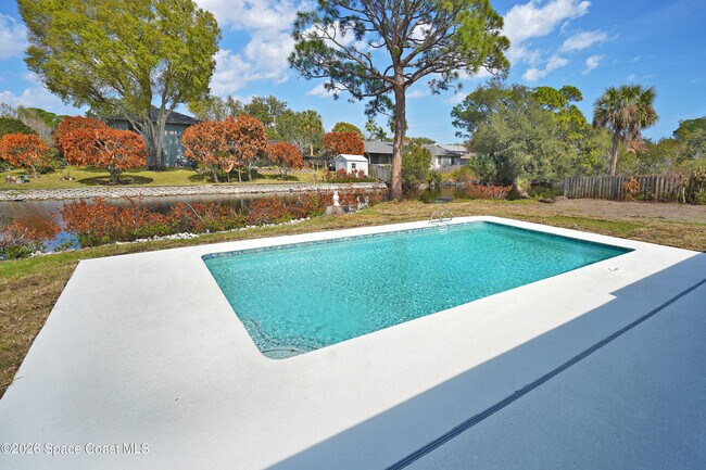 Building Photo - 540 Elliott Dr