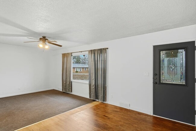 Building Photo - Kay Avenue