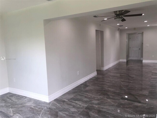 Building Photo - 8500 NW 24th Pl