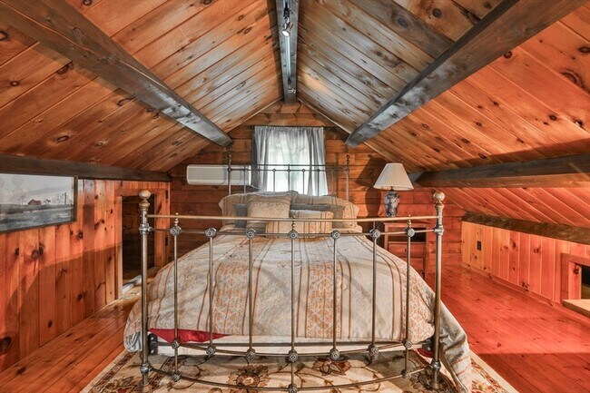 Building Photo - 24 Browns Ln