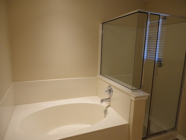 Building Photo - 270 New Country Rd