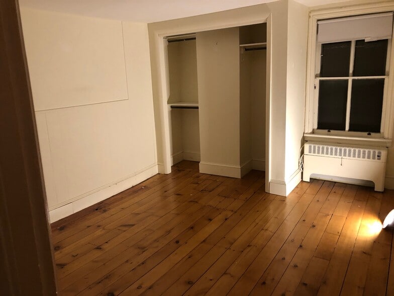 2nd FL - 37 E Broad St