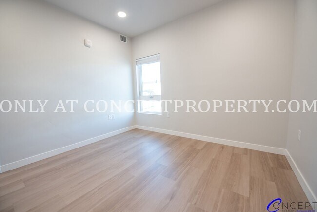 Building Photo - Brand-New Luxury Living with Mountain Charm at Studio Crossing - ***ONE MONTH RENT FREE(oac)***