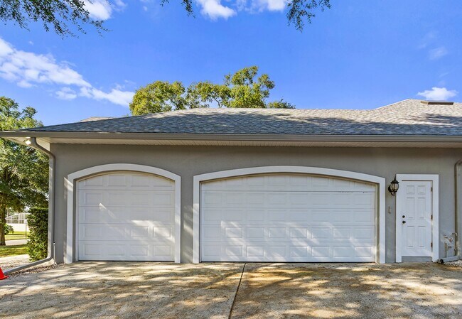 Building Photo - 5145 Timberview Terrace