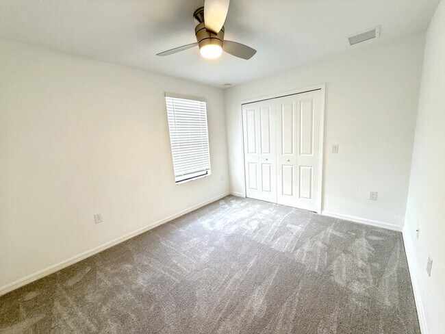 Building Photo - 11305 Shady Blossom Dr