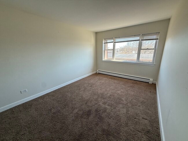 Building Photo - 1039 College Ave