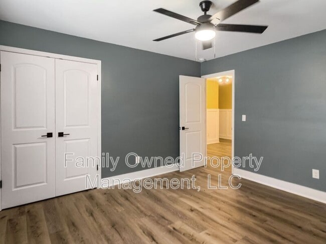 Building Photo - 23 Shadowmoss Pkwy