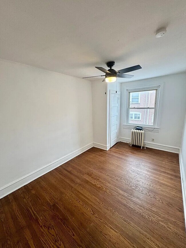 Building Photo - House for Rent in Upper Darby