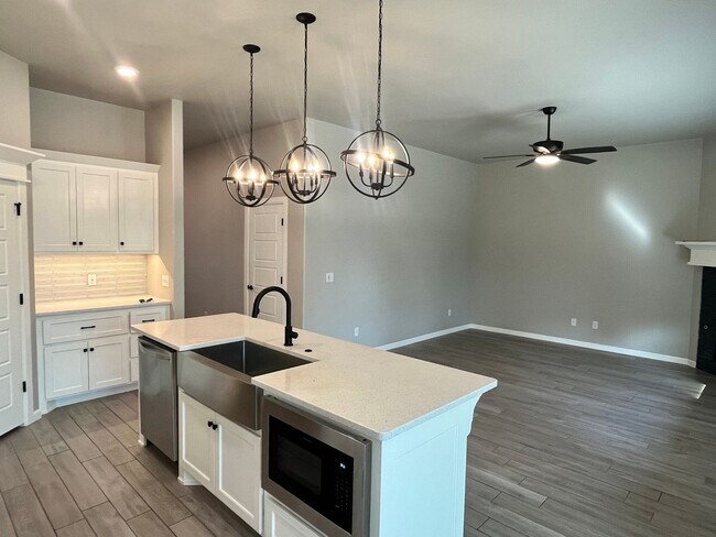 Building Photo - Beautiful 3 Bed, 2 Bath, 2 Car North Edmond/Arcadia